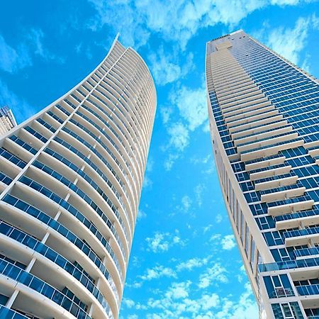 H Star Residences-- Paradise Stayz Gold Coast Eksteriør billede