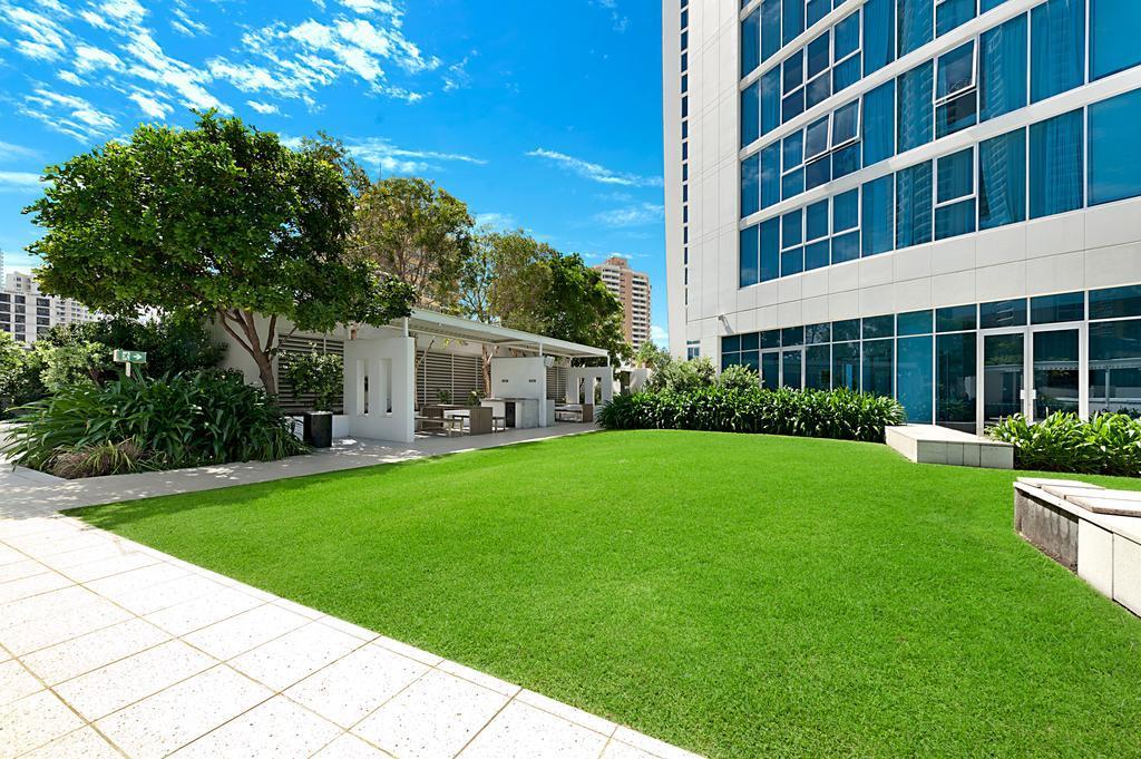 H Star Residences-- Paradise Stayz Gold Coast Eksteriør billede